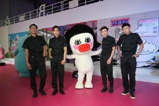 明星网红齐聚现场图片,网红集结！一场视觉盛宴的现场大揭秘！”