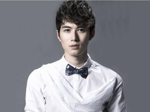 不知名男明星网红,揭秘网红背后的故事