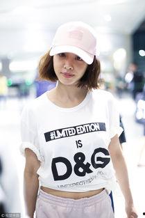 明星网红t恤图片女装,明星网红同款T恤，引领女装时尚新风尚