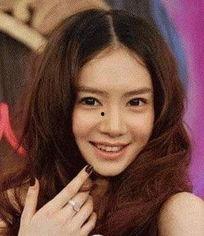 九位明星网红整形前后,网红整形前后大对比，揭秘美丽背后的秘密