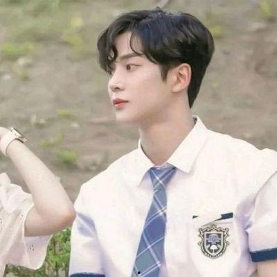 明星网红好听的艺名男,好听到心动的男星艺名揭秘