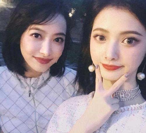 合影明星网红是谁啊,揭秘合影中的明星网红阵容