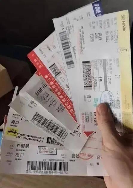 今日头条小脸女孩吃瓜,揭秘娱乐圈幕后真相