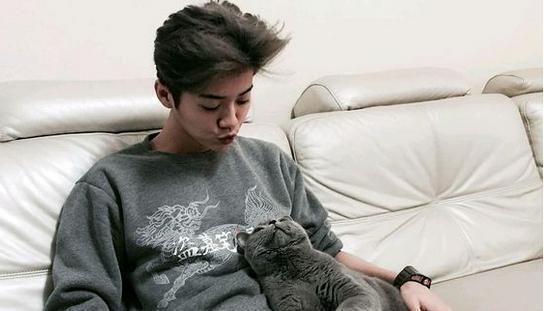 俄罗斯中国明星网红男孩,跨越国界的友谊与影响力