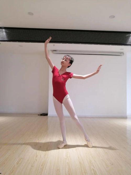 舞蹈小明星网红是谁,闪耀舞台的璀璨新星