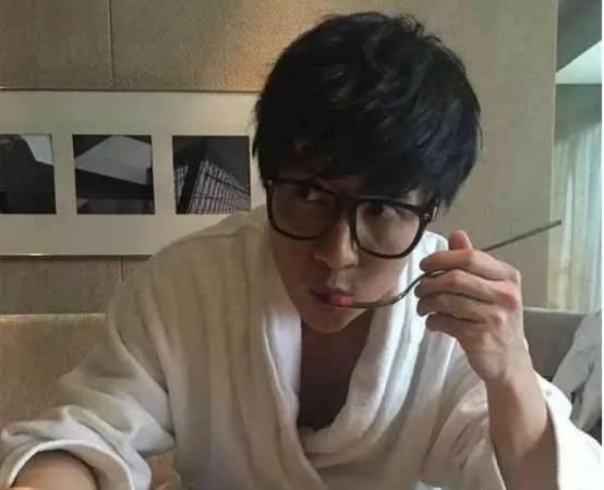 薛之谦互动明星网红,携手明星网红共筑音乐盛宴