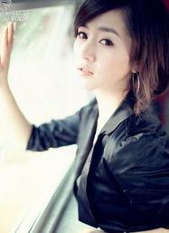 内江市明星网红飞飞,闪耀荧屏的明星风采与魅力人生”