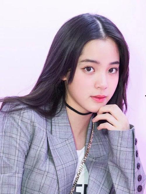 明星网红款发型图片女,明星同款，引领时尚潮流新风向