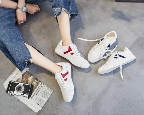 明星网红面包鞋图片高清,明星同款潮流解析