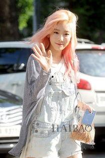 明星网红染头发图片,明星网红染发新风尚揭秘