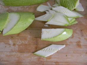 北京今日角瓜报价,新鲜上市，价格亲民！”