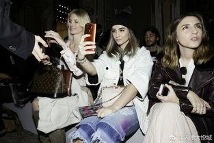 明星网红之间有壁纸吗,捕捉人气偶像的瞬间风采