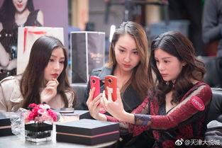 明星网红之间有壁纸吗,捕捉人气偶像的瞬间风采