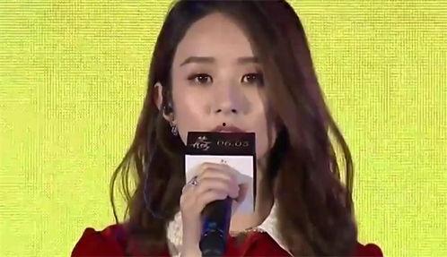 孩子追求明星网红的说说,揭秘青少年偶像崇拜现象