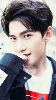 两字男明星网红出身,两字男星崛起之路