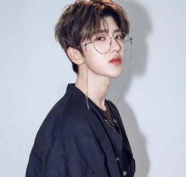 明星网红秃头假发图片,时尚潮流还是无奈之举？