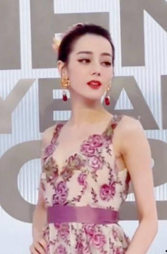 明星网红在三亚,明星同款美景，揭秘网红秘境